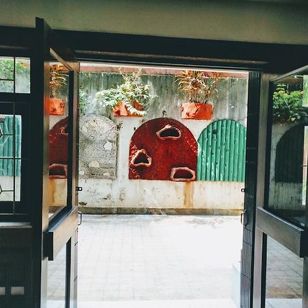 Ashray Guesthouse Kalküta Dış mekan fotoğraf