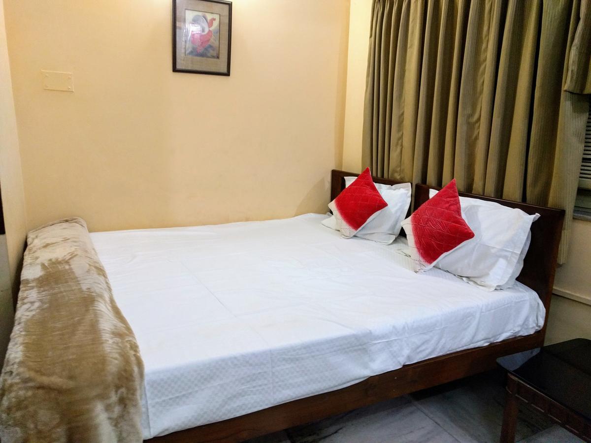 Ashray Guesthouse Kalküta Dış mekan fotoğraf