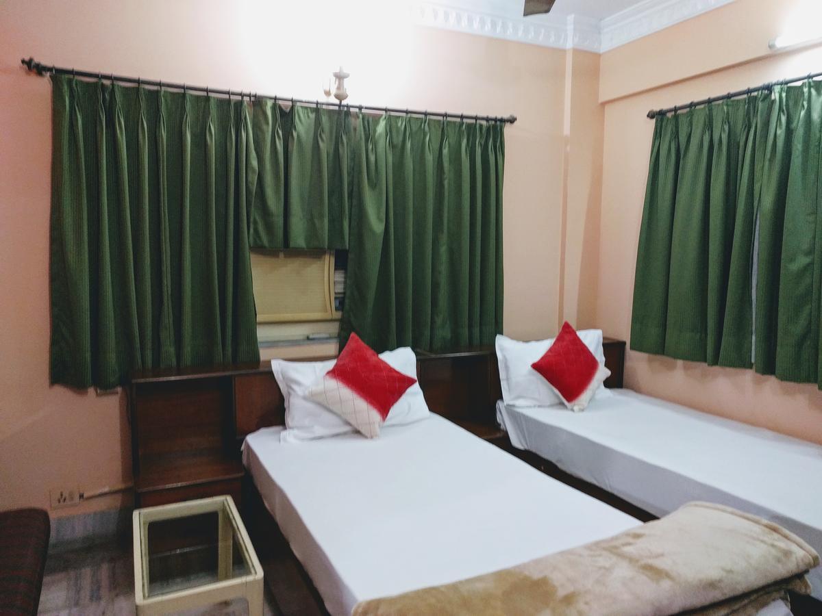 Ashray Guesthouse Kalküta Dış mekan fotoğraf